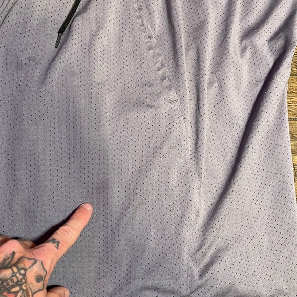 Nike Men’s Dri-Fit mesh athletic gym shorts size XL - Picture 3 of 4